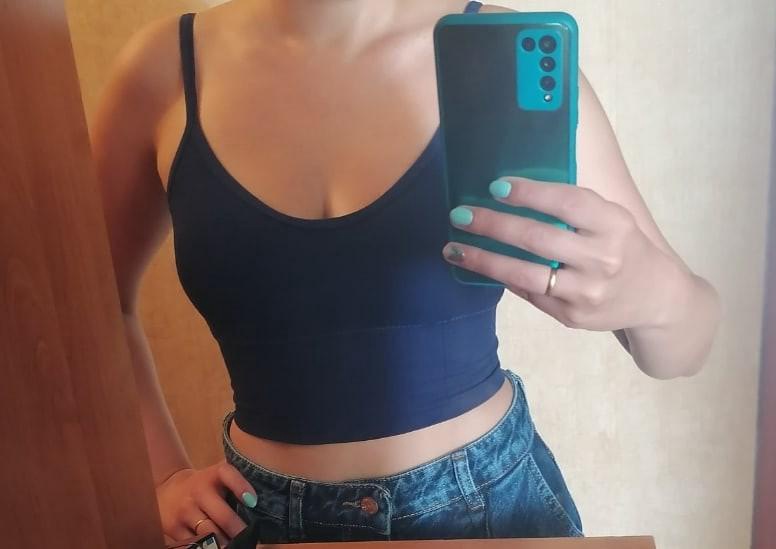 На параметры ог 89, от 68, размер 42-44 влезла с небольшим трудом, больше подходит на 40-42