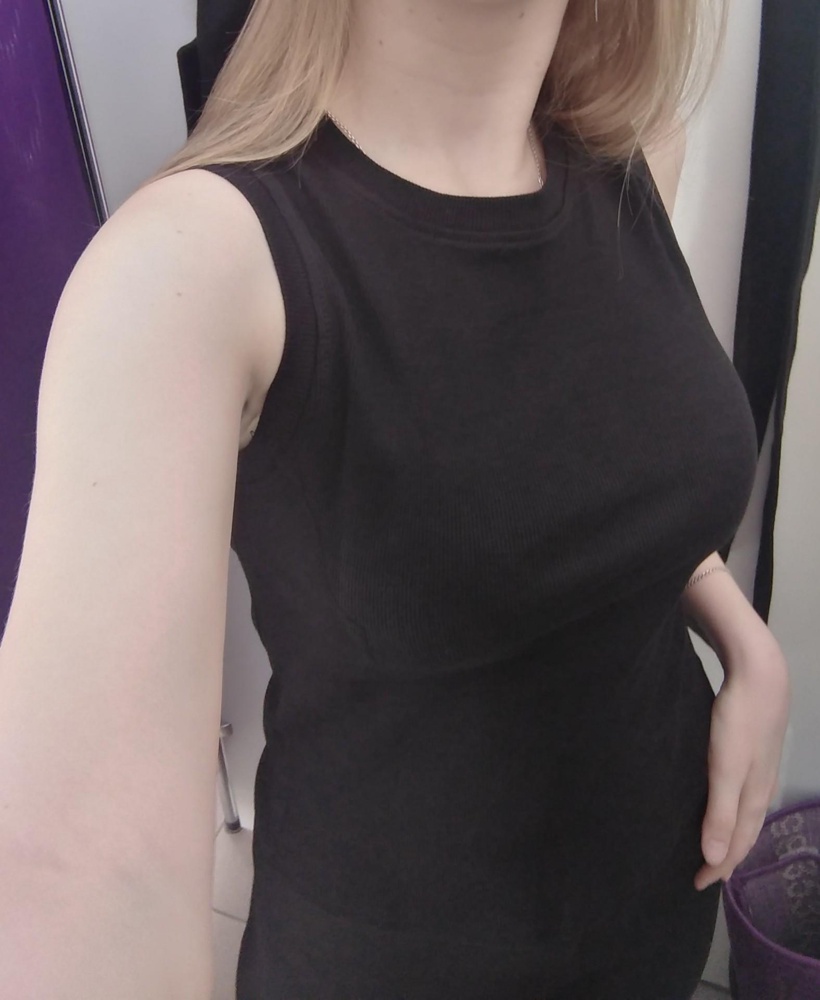 Классная майка. И дышит, и тянется.