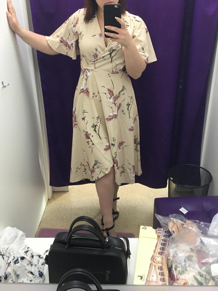 Красивое, но цвет не очень соответсвует 