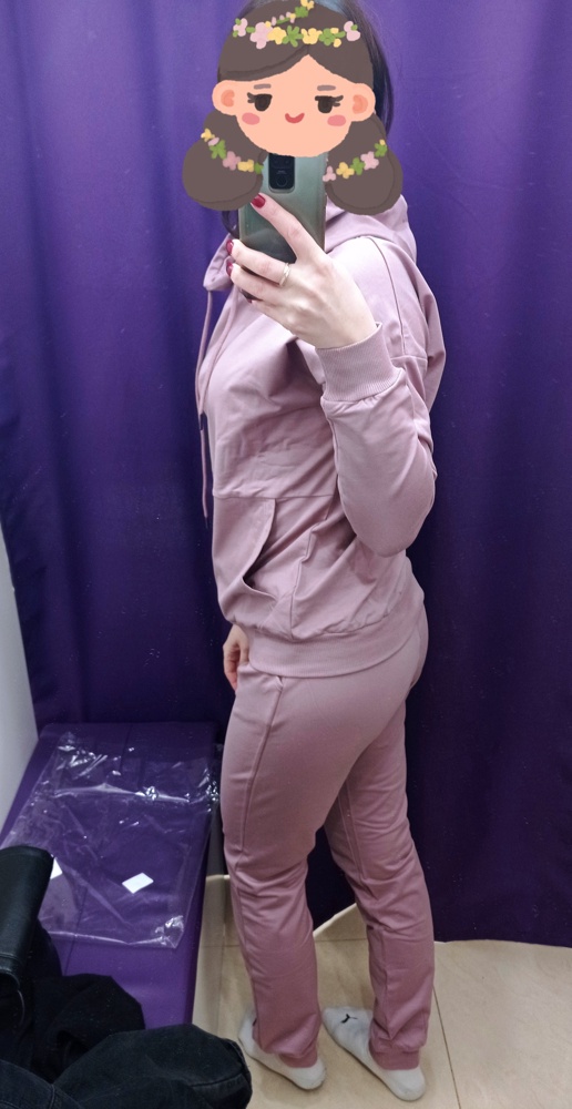 Костюм понравился. Размер соответствует. Ткань приятная. Цвет соответствует. Рекомендую. 