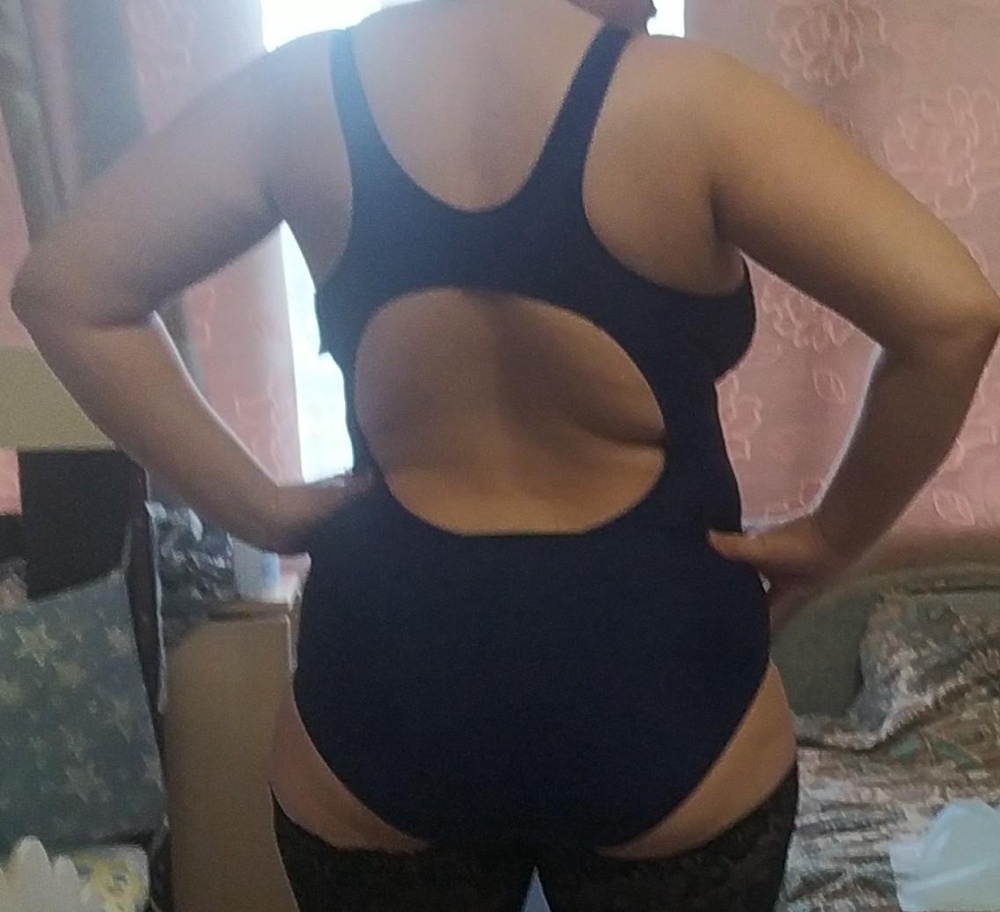 Хороший купальник , качество тоже норм