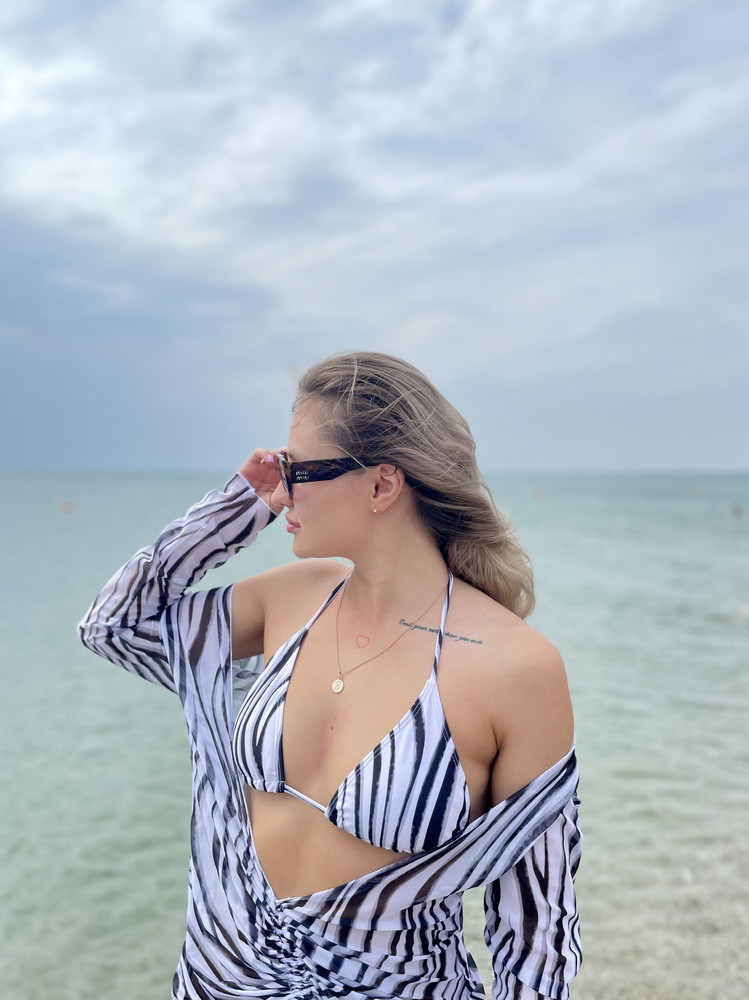 Супер купальник. Идёт размер в размер. За такую цену в магазине лучше вы не найдёте.