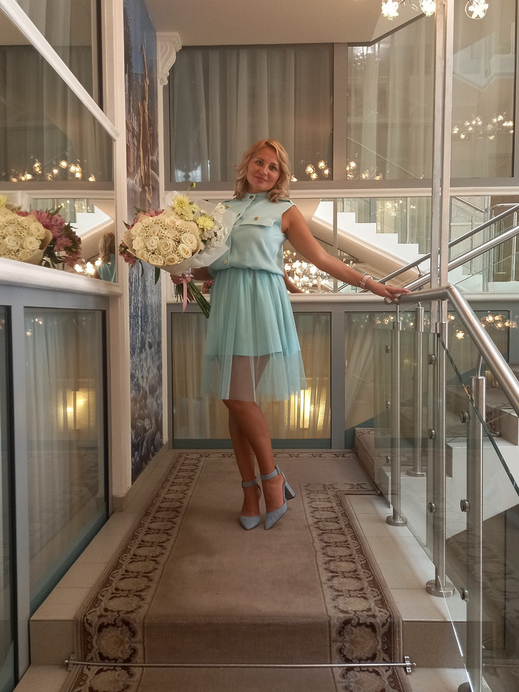 Заказала 4 разных пар туфель(эти просто хотела посмотреть)в итоге не смогла от них отказаться.Это любовь с первого взгляда😍