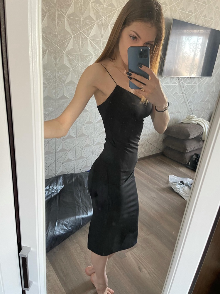 Отличное! Я просто в восторге)  Рост 180, 88/62/94