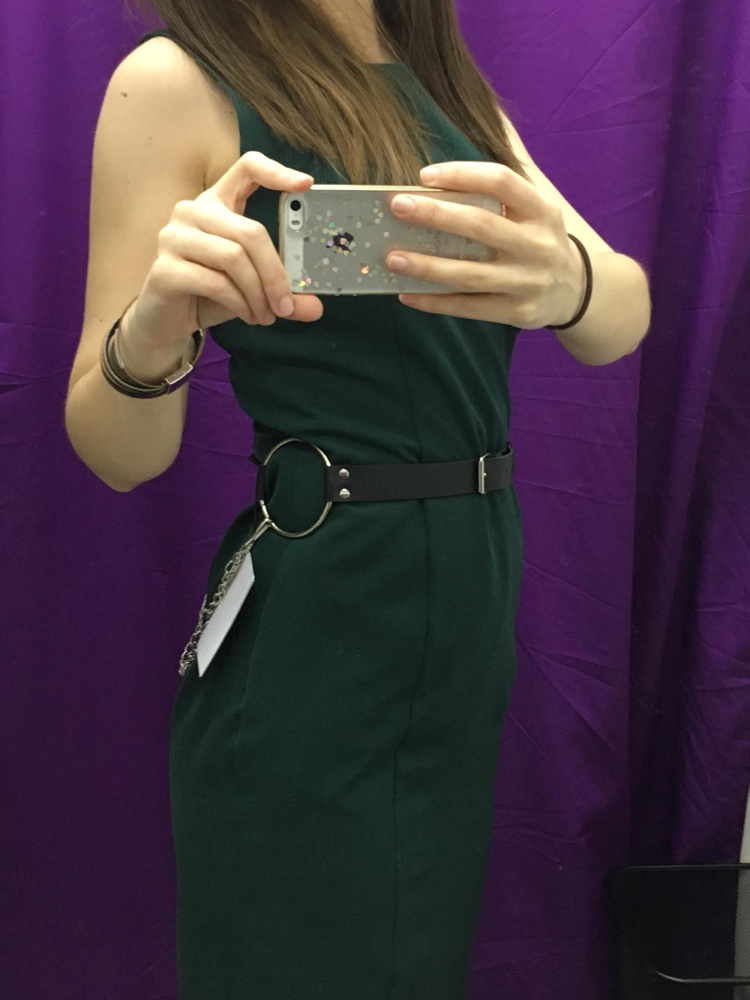 Ремень неплохой, но на талию 65 см садится странно. Либо надо его задом наперёд носить, чтобы застежка была на спине. А если застегивать как обычно - то вся красота остаётся сбоку. В общем, выбрала другую модель этой марки. 