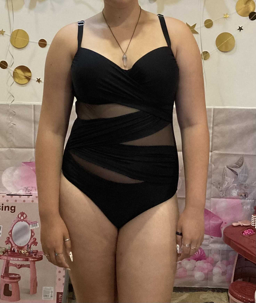 Очень хороший купальник. Размер соответствует. Продавца рекомендую однозначно.  Спасибо. 