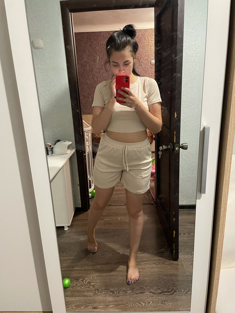 Очень классный костюм )с размером угадала)и качество хорошее )и цена радует