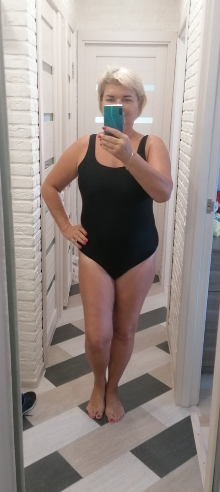 Купальник бомба, пошит идеально, цвет насыщенный, для груди специальная сеточка, без чашечек, сидит как влитой, однозначно рекомендую!!!