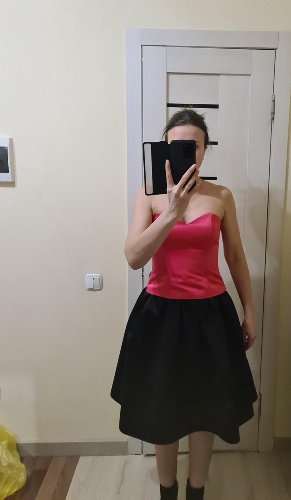 Хороший топ, думаю с брюками и пиджаком тоже хорошо будет