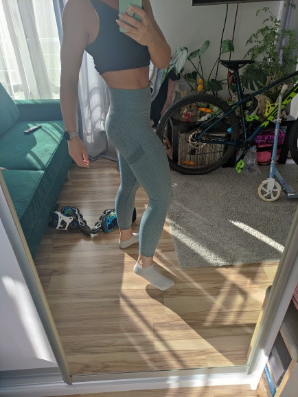 Леггинсы отличные, качественные, всё как заявлено.