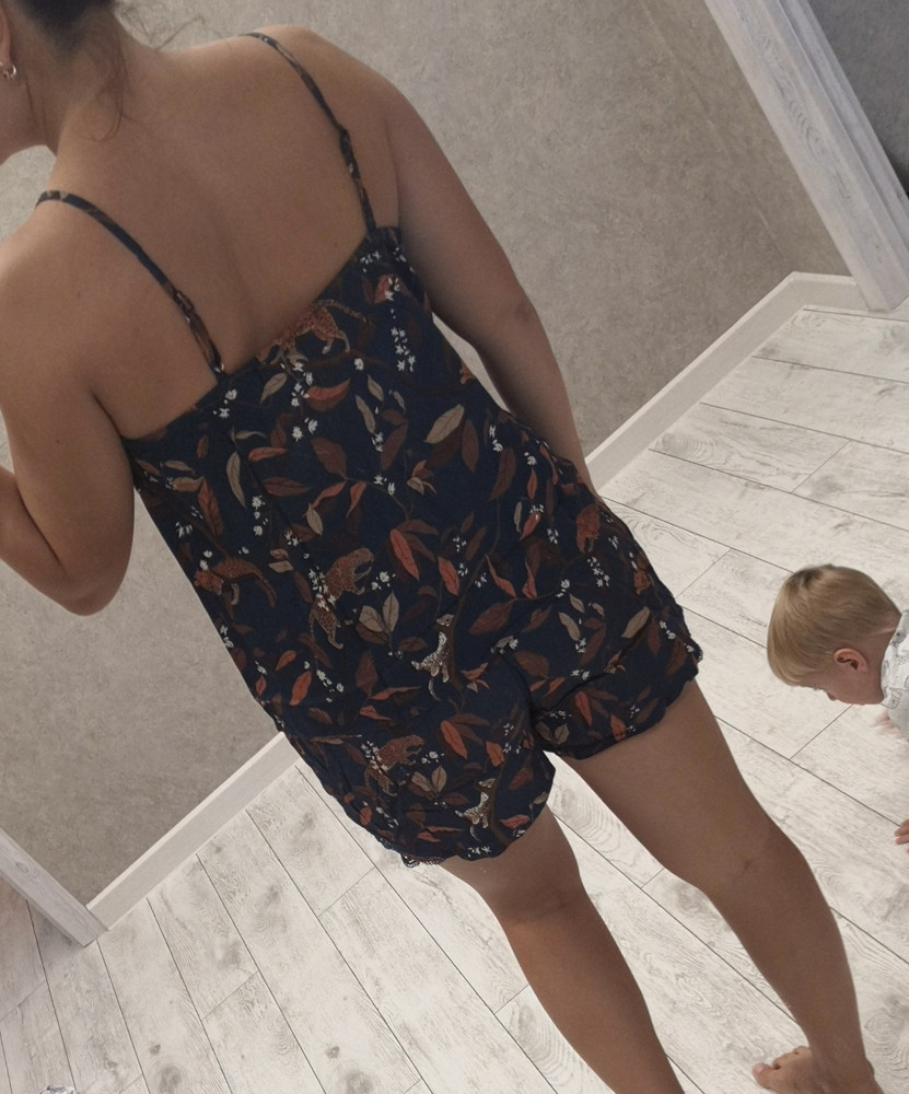 Размер М на 46 сел свободно и комфортно. Тем более после сушилки вещи часто садятся. Было прилично ниток