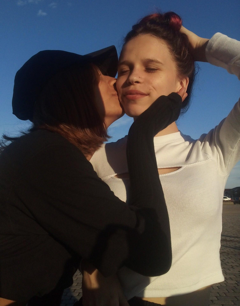 товар очень хороший, ткань приятная к телу!