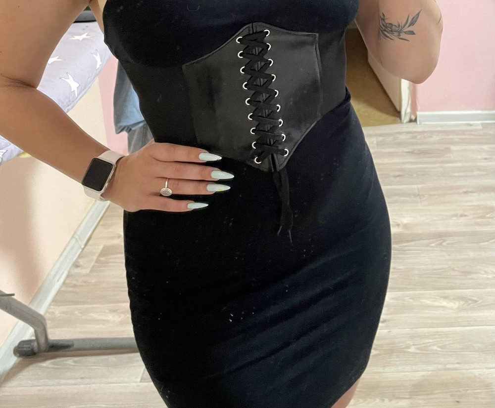 Пояс супер,сел отлично!Удобная липучка,держит очень хорошо👌🏻