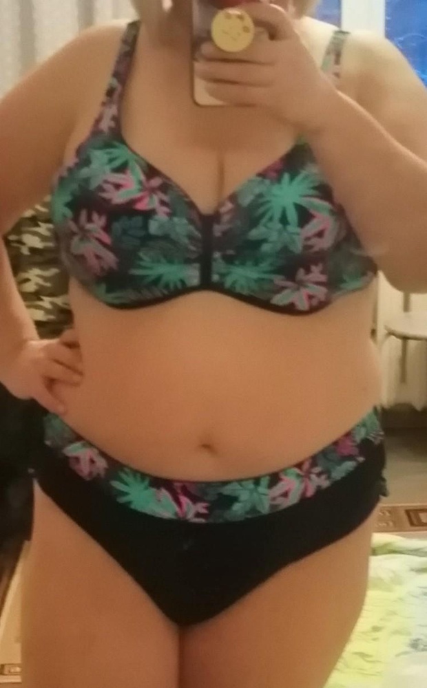 На ог 120 и об 120 подошёл 62 размер. Купальник отличный. Расцветка яркая. Спасибо!