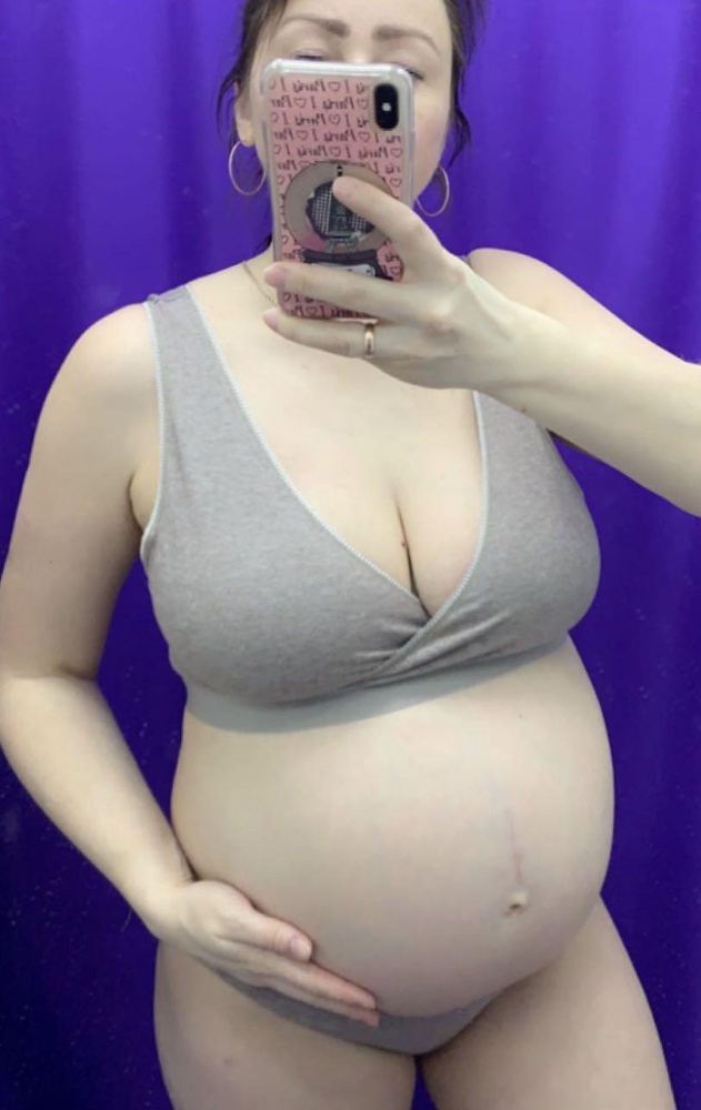 Хороший комплект, ткань мягкая,приятная к телу,цвет очень красивый-какао. Но вот по размерам плохо, что мне нужен лиф XL,а низ 44. Пришлось оставить L, но трусы пришлось все равно подшить. А вообщем за 377 р пойдёт, в роддом,для кормления отлично да и просто для повседневной носки удобно! 