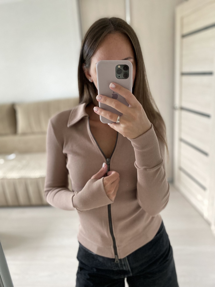 Классная кофточка, по размеру подошла! Сшита качественно, можно много луков с ней придумать😍