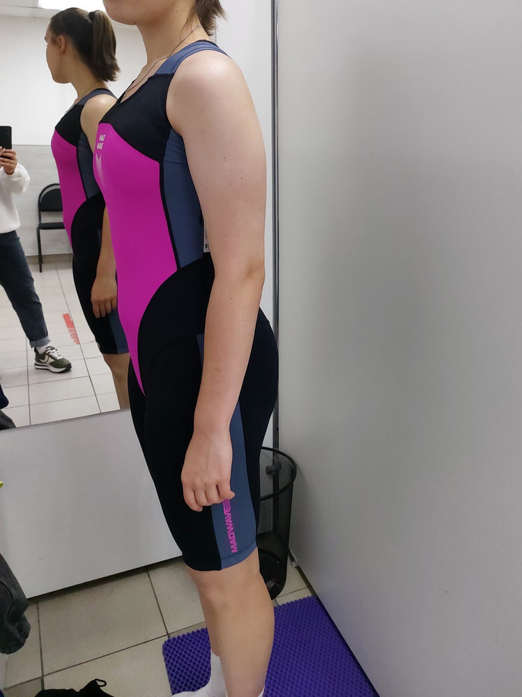 Купальник отличного качества. На размер 48 взяли 50. Подошёл отлично.