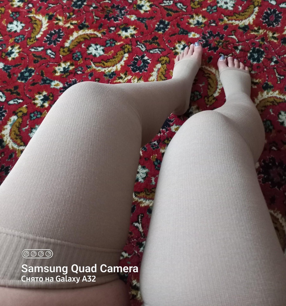 Ну что могу сказать, коробка оставляет желать лучшего 🤣 хорошо хотя бы в пакете была, заказала 3 размер, но лучше бы на размер больше взяла.. нужны на кесарево поэтому возвращать не буду в целом неплохие, стягивают, но скатываются