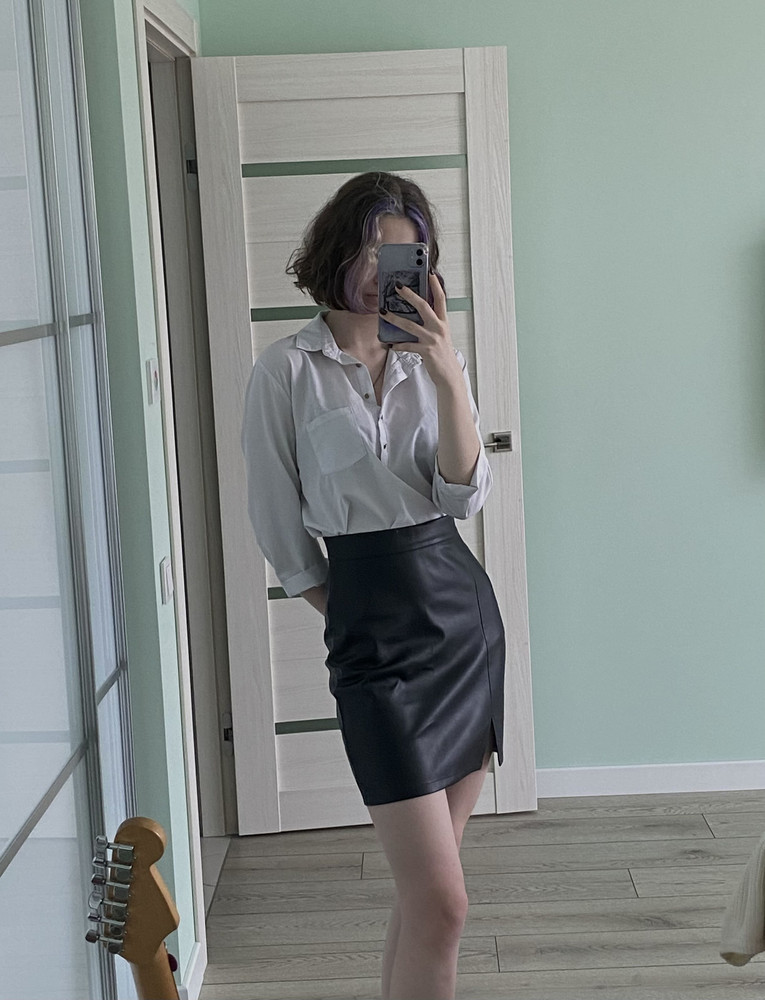 Юбка огонь! Очень понравилась, да и в холод будет очень кстати) выглядит презентабельно, спасибо!