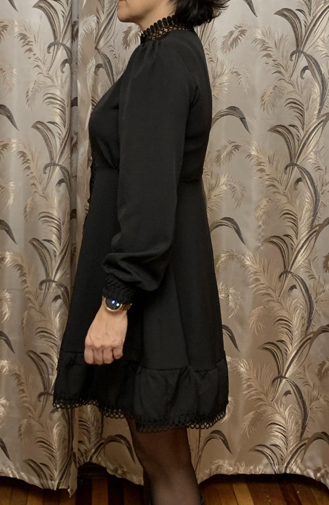 Платье супер! На рост 164 длина в меру. В живую выглядит интереснее, чем на фото