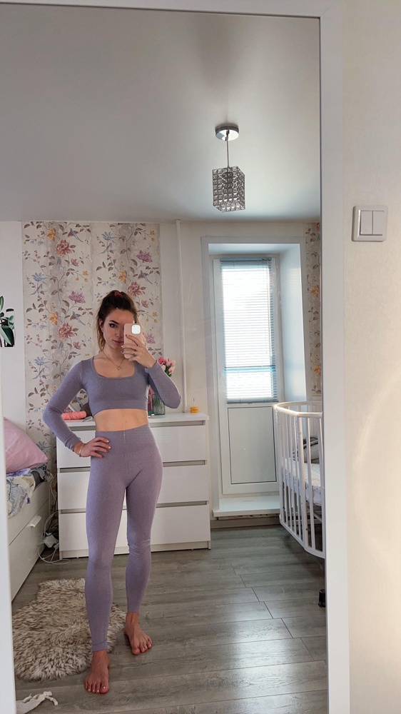 Супер. Безумно довольна. Ткань отличная, качественная, плотная, сели идеально 