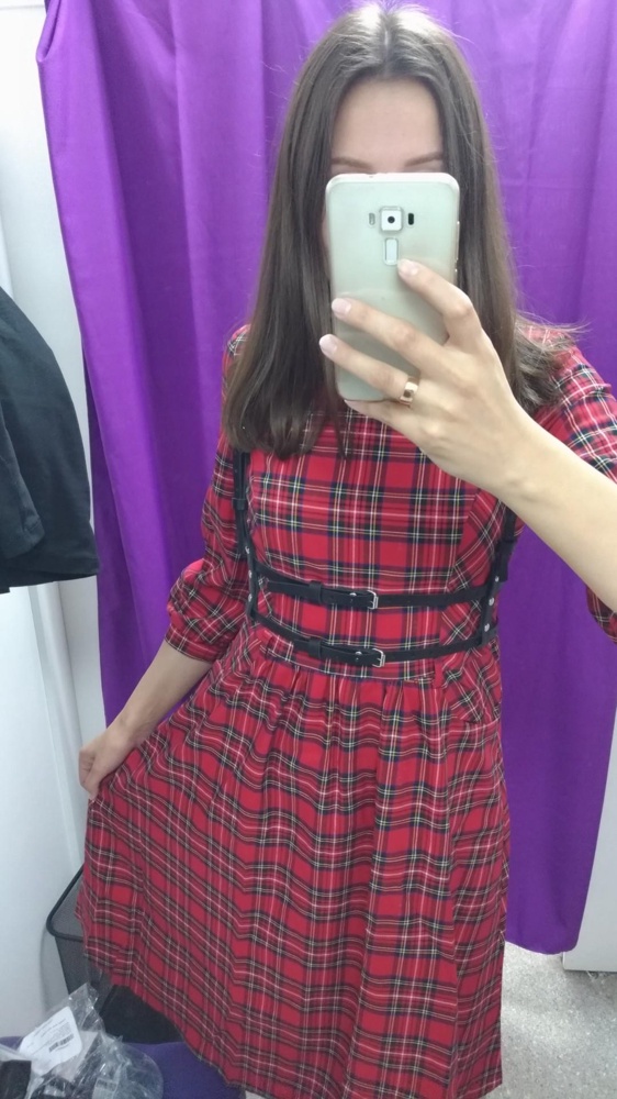 Размер 44-46 отлично сел на ОГ 86, ОТ 75, рост 175. Качество устроило: в меру жёсткая кожа, гладкая фурнитура. Ремешки с запасом все. Посмотрим, как покажет себя на практике.