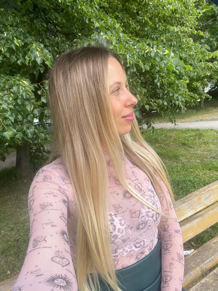 Модная, интересная вещь! Компаную абсолютно со всеми вещами! Красивая расцветка