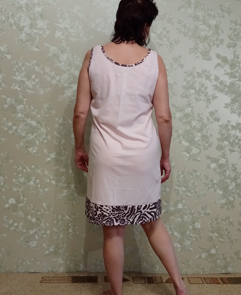 Сорочка понравилась.
Приятная, уютная, симпотичная .
В жизни выглядит лучше , чем на фото
Мой рост 172, вес 73 кг, свой размер 50.
Заказывала сорочку 50 размера - подошла идеально