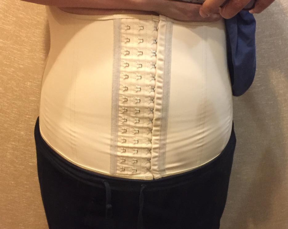 Я в полном восторге от корсета .
Удобный в повседневной носке . 
Качество на 5 .
