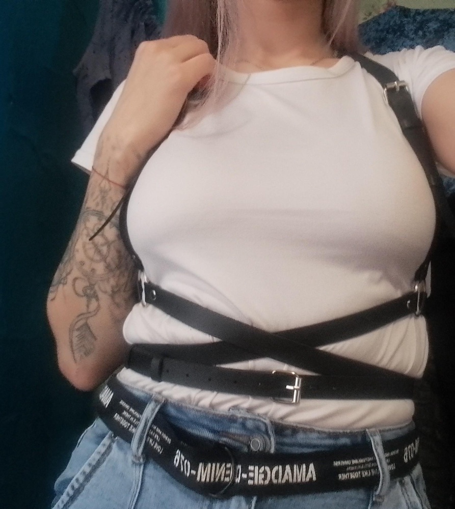 Классная портупея, давно хотела.  Мой р-р 44-46 отлично смотрится. Регулируется. Качество норм 🖤🖤🖤✨😊 p.s за подарочек спасибо, оч приятно 😘🌷