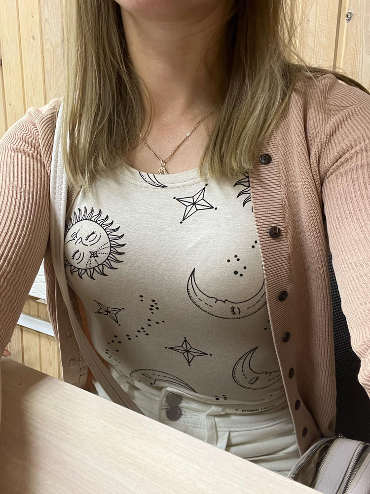 Мой Любимый Бодик)))) ношу прям с удовольствием 🥰 стирала 100 раз , а все как новенькая 😌