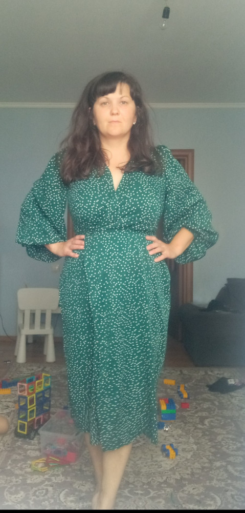 Красивое платье.