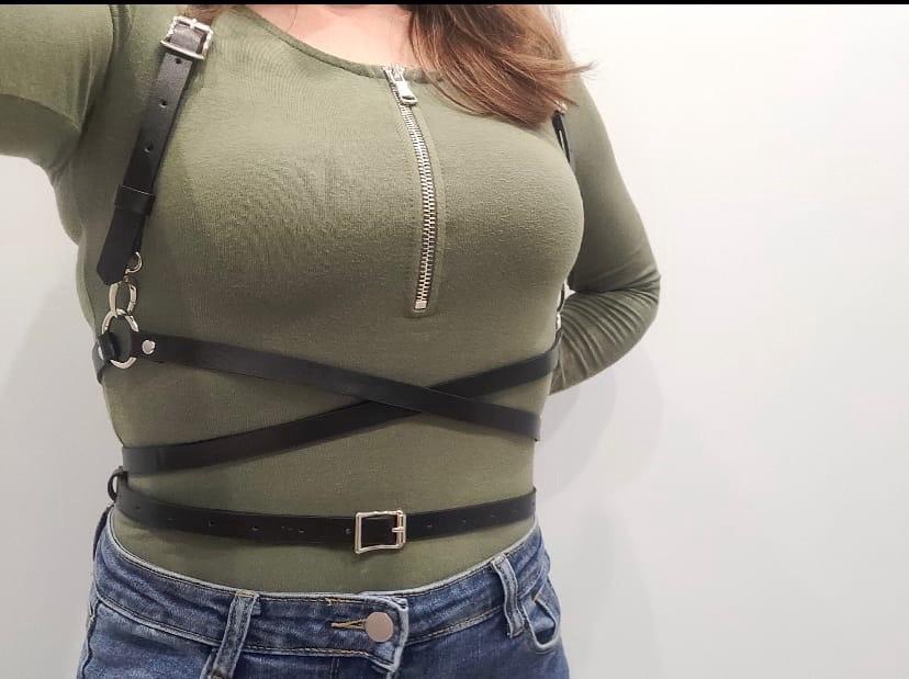 Классная портупея! Пришло быстро и в непрозрачном пакете
Выглядит просто фантастика