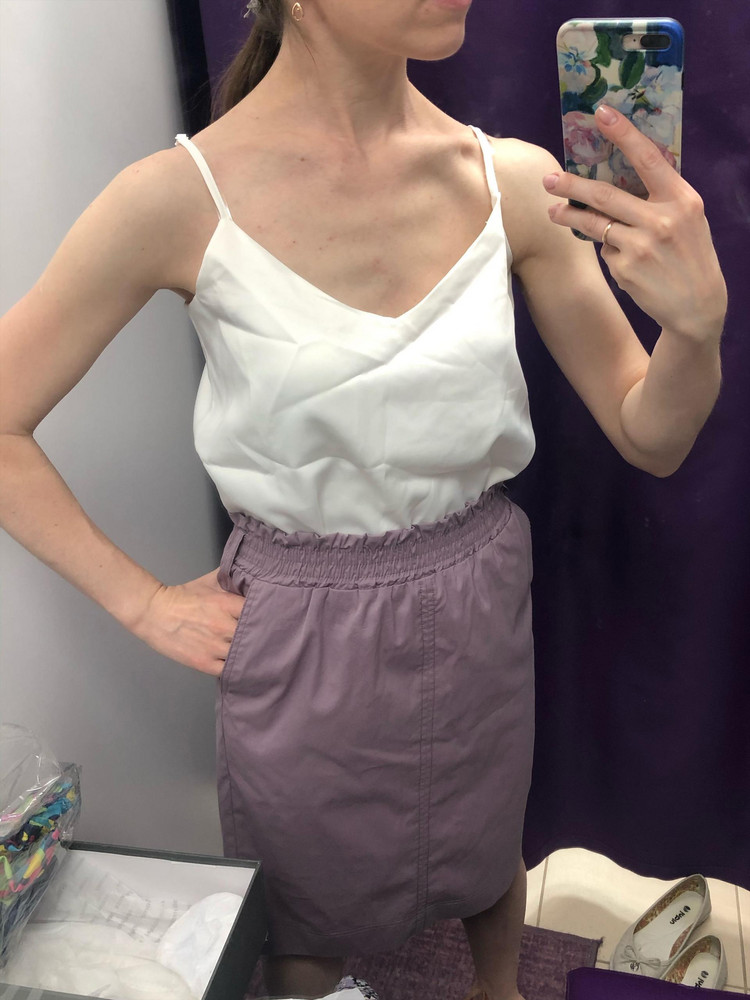 Качество пошива хорошее, но мне не понравилось ощущение к телу - синтетика (подклад неприятен). Да и в целом как-то не сел на мой xs 