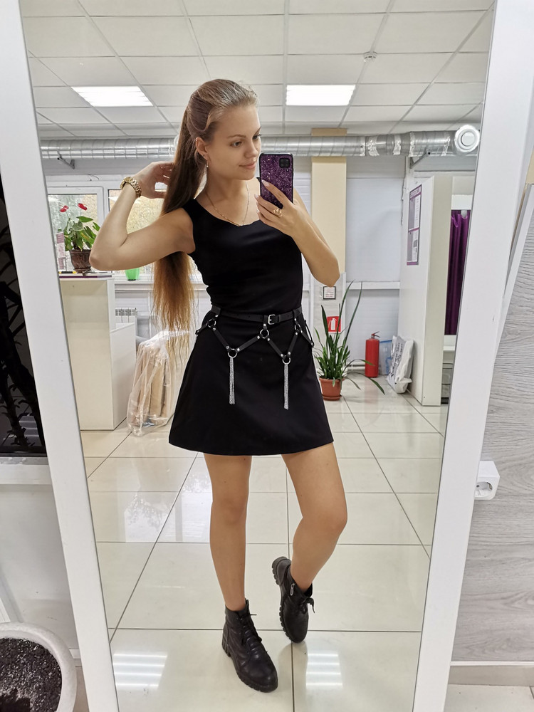 Рост 174, о.г.96, талия 66, бёдра 98.
Купила за 786руб. Размер s-m. Супер. 
Надевать, конечно, не очень удобно, но это дело привычки.