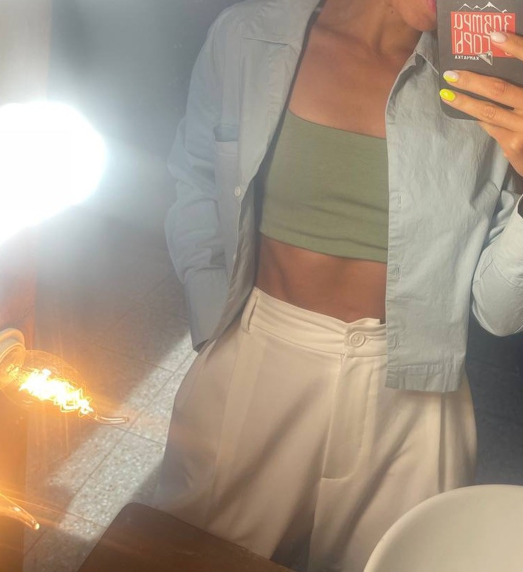 Отличный топ! ношу с удовольствием, особенно нравится носить под рубашку!