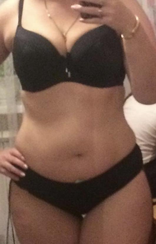 Очень классный, купила этой фирмы чёрные плавки и других фирм красные и тигровые плавочки, держит очень хорошо грудь.