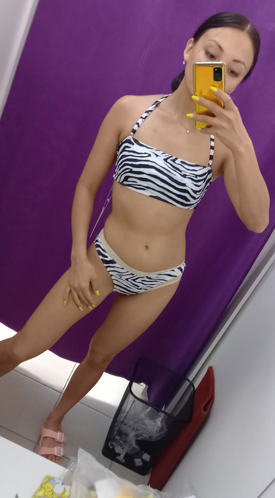 Купальник классный, но к сожалению вверх мне большой(((( поэтому возврат(((заказывала размер 38 хотя ношу 40-42)))