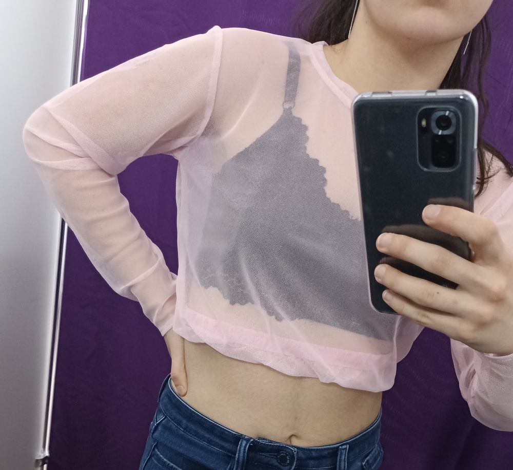 Идеальная! Ещё не стирала, по первому впечатлению очень мягкая, тянется и свободная - для танцев попробую) 