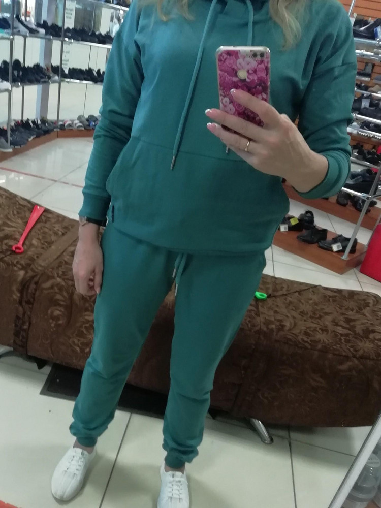 Классный костюм! очень мягкая ткань, на размер 44-46 S подошла идеально