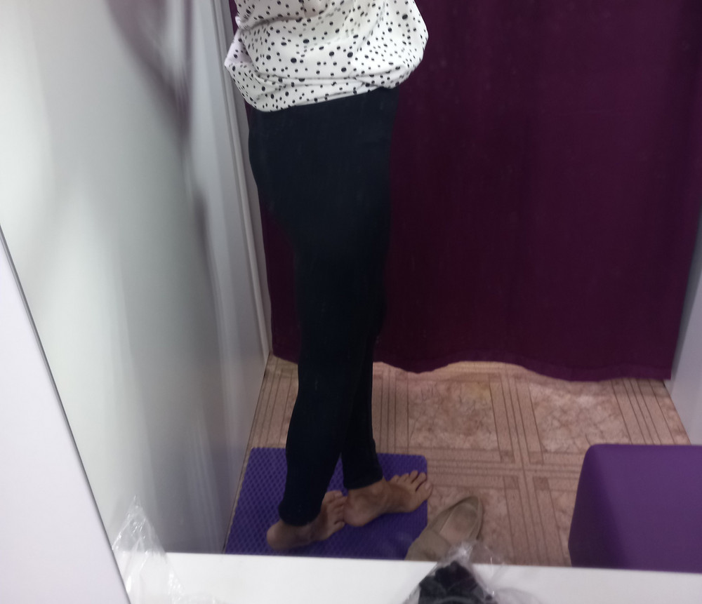 На рост 180 худенькую (~60кг) сели отлично. По длине хорошо. Плотные,не просвеживаются. Один минус,после того как сделала заказ, цена упала почти на 300р,было обидненько...но всё равно выкупила,т.к. осталась очень довольна товаром.Спасибо вб за быструю доставку и продавцу за качественный товар