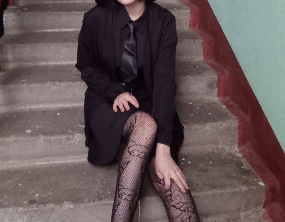 колготки шик, тянутся. но могут зацепиться и порваться(