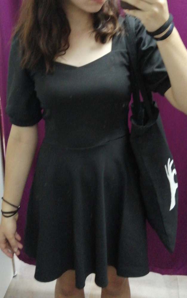 Шикарное платье, мягкое и удобное!!