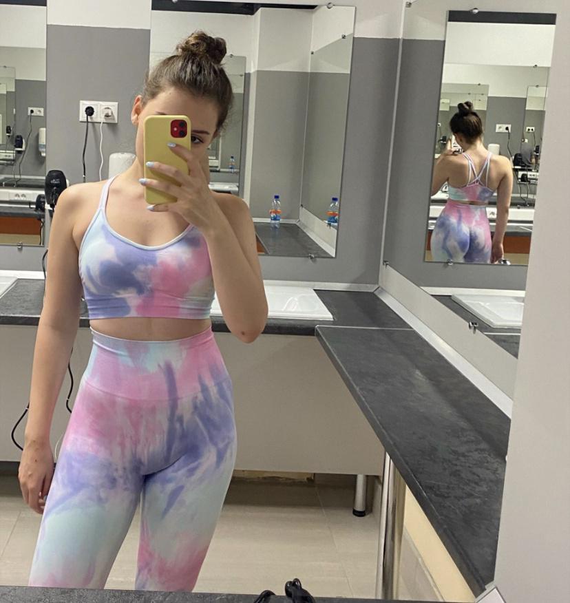 Невероятные!!! Выкупила ещё топ к ним, смотрится идеально 😍