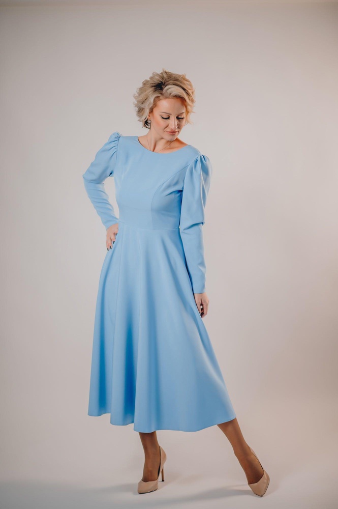 Классное платье 👍 стоит своих денег. 