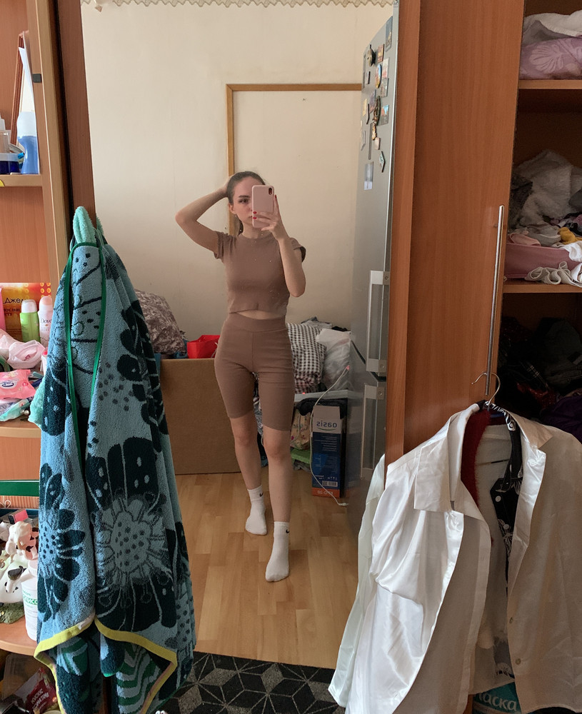 Топ очень жмёт в плечах и подмышках, а вот низ зачёт😎