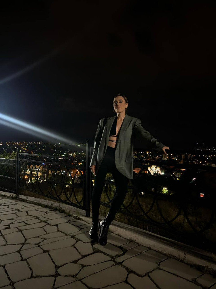 Стильный купальник, отличное качество, ношу и в повседневной жизни под пиджак, джемпер или как самостоятельный элемент