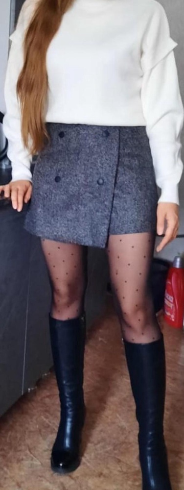 Красивые, но на раз. Затяжки появляются уже когда на ногу натягиваешь)) Эластичность слабая.