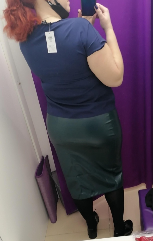 Размер 54-56 рост 180 отлично подошло, ткань тянется