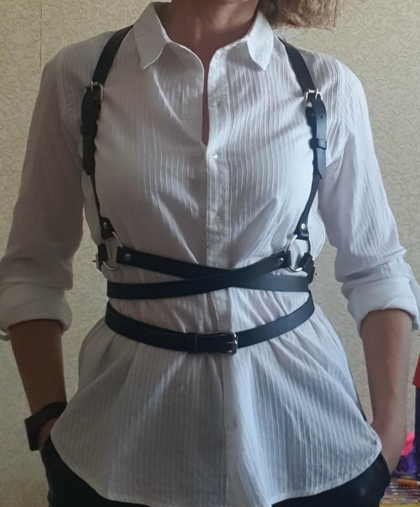 Отличная портупея, плотная, по размеру, пахнет кожей